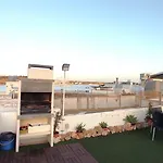 بيت للعطل Charming Townhouse - Steps From Waterfront *