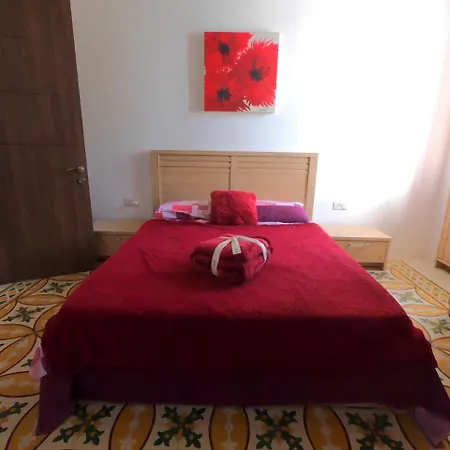 Holiday home Charming Townhouse - Steps From Waterfront *