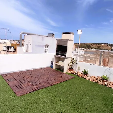 Charming Townhouse - Steps From Waterfront Marsaxlokk