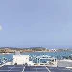 度假居 Charming Townhouse - Steps From Waterfront 马尔萨什洛克