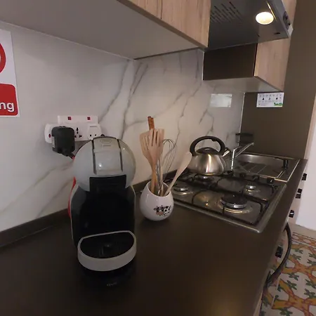 Charming Townhouse - Steps From Waterfront