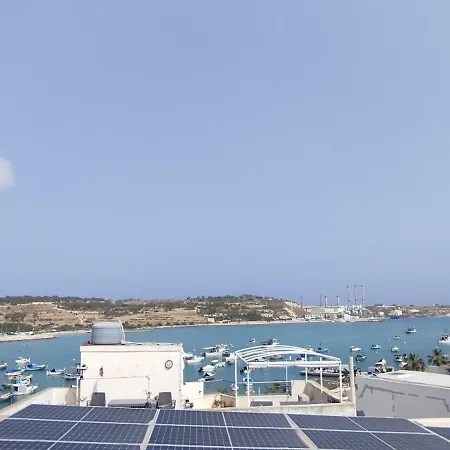 Feriehus Charming Townhouse - Steps From Waterfront Marsaxlokk
