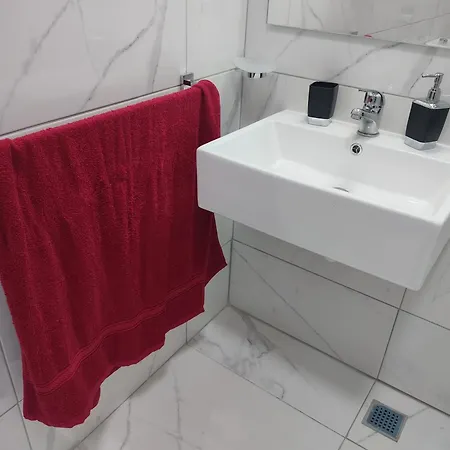 Charming Townhouse - Steps From Waterfront Дом отдыха Марсашлокк