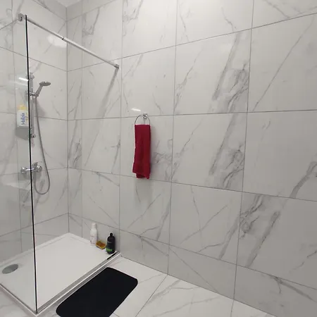 Charming Townhouse - Steps From Waterfront Дом отдыха Марсашлокк