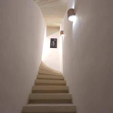 Charming Townhouse - Steps From Waterfront