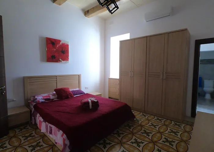 Charming Townhouse - Steps From Waterfront Case de vacanță *