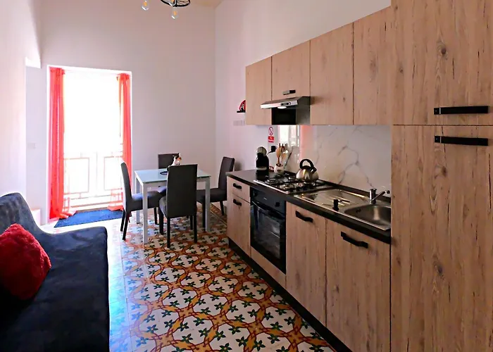 Charming Townhouse - Steps From Waterfront * Marsaxlokk