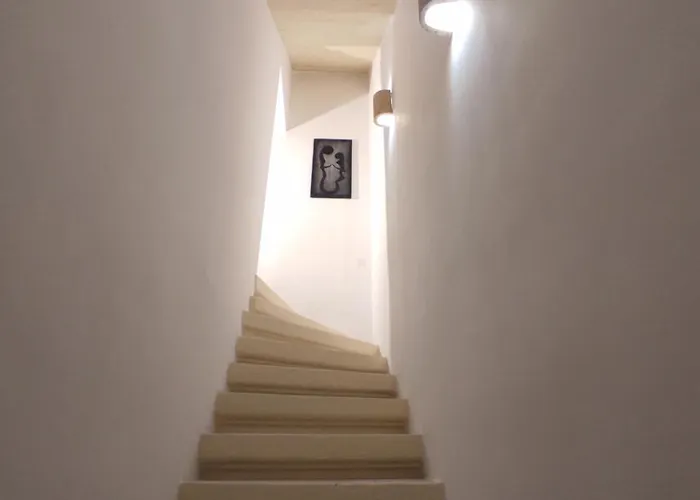 Charming Townhouse - Steps From Waterfront