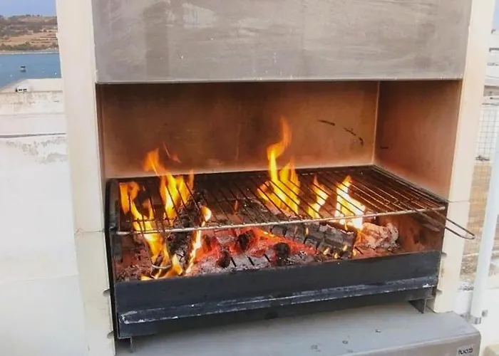 Charming Townhouse - Steps From Waterfront * Marsaxlokk