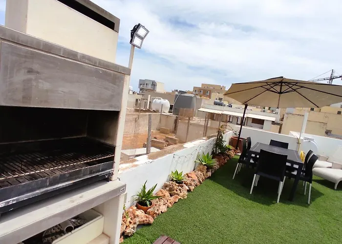 Charming Townhouse - Steps From Waterfront * Marsaxlokk