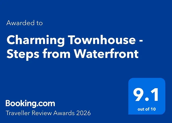 Charming Townhouse - Steps From Waterfront Case de vacanță *